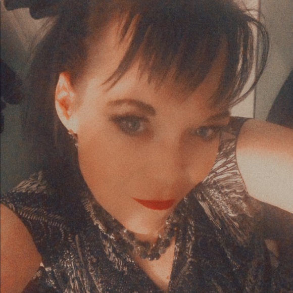 Meet your Posher, Lisa - Picture 11 of 11